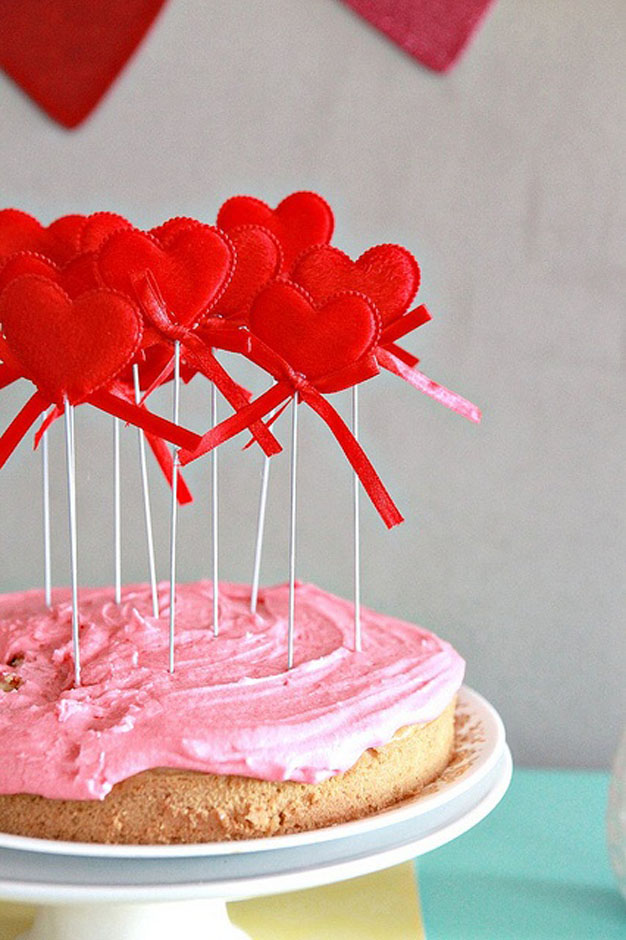 valentine's day cake, v day cookie, v day cake