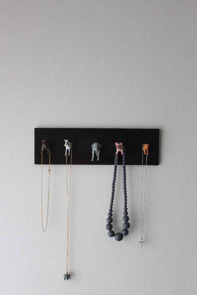 animal jewelry holder, diy jewelry holder, necklace hanger
