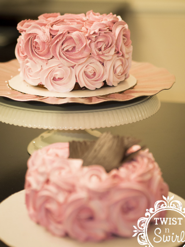 buttercream cake, blue cake, seaside cake, tutorial, wilton tip, petal cake