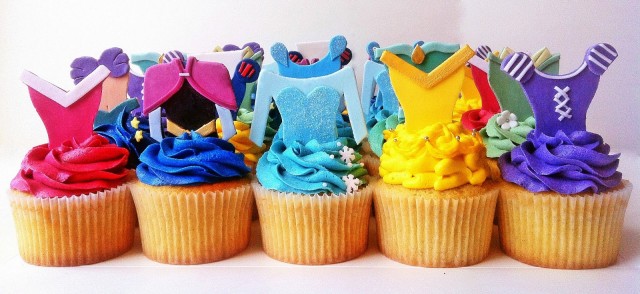 Princess Aurora cupcake, disney princesses, aurora, sleeping beauty, disney birthday, princess cupcakes
