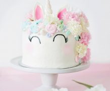 donut, popsicle, unicorn, birthday party, unicorn cake, diy unicorn party, semi homemade, macaron